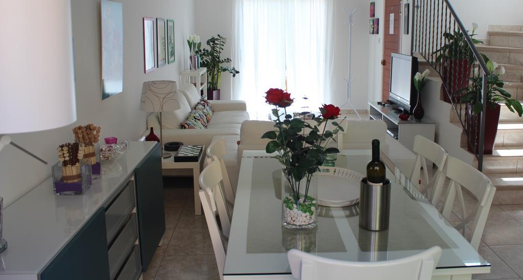 Estia Luxury Maisonette بافوس الغرفة الصورة